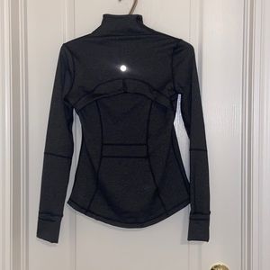 Lululemon Define Jacket Size 4 Luon Grey Front zip up with zippered pockets